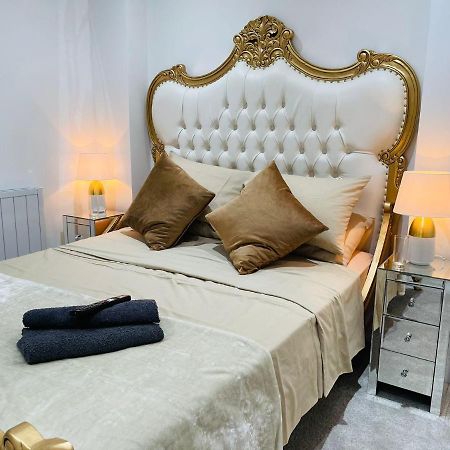 Salt Hill Windsor Legoland Eton Heathrow Luxury 2 Bed 1 Bath Free Parking Daire Slough Dış mekan fotoğraf