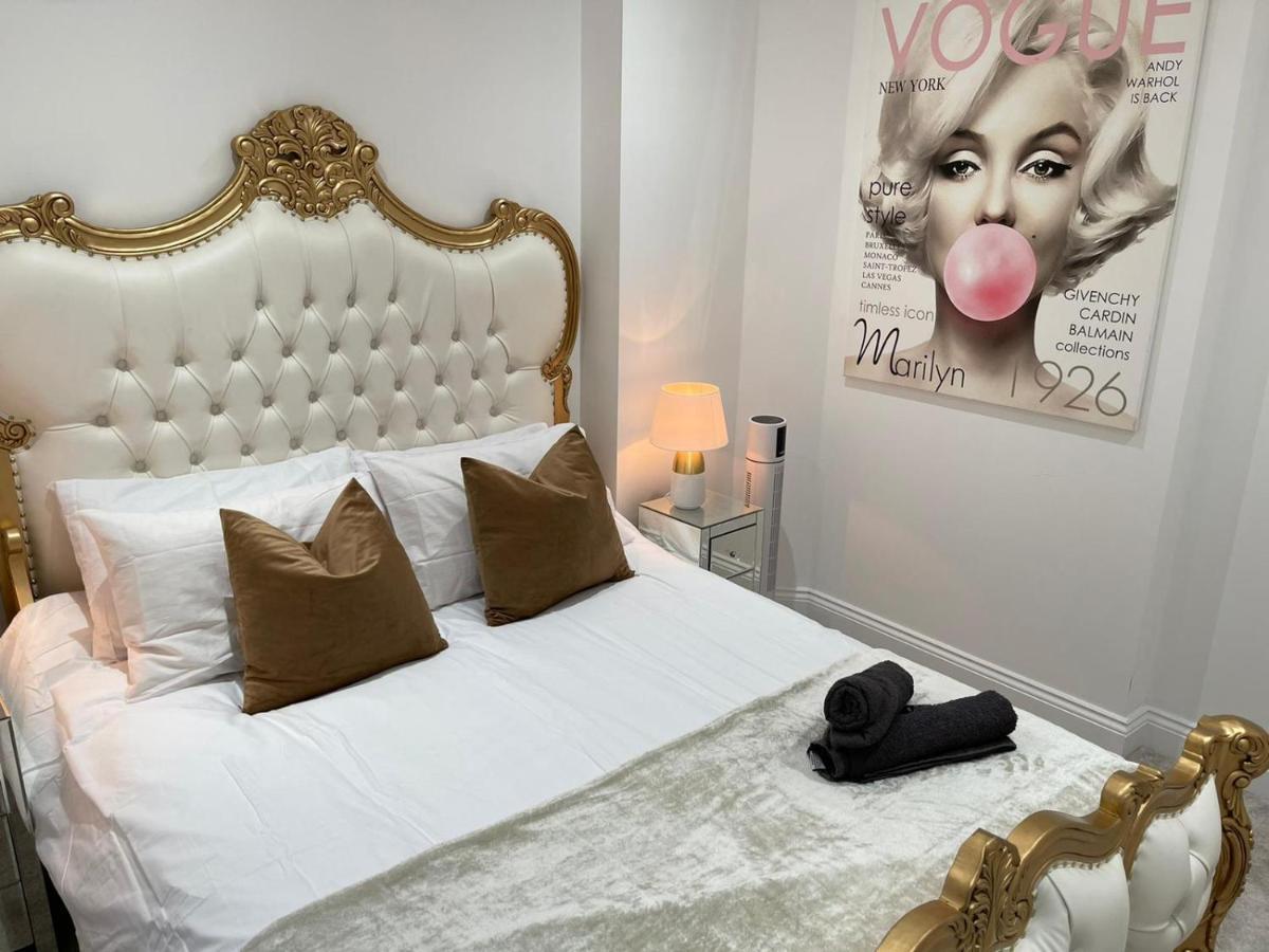 Salt Hill Windsor Legoland Eton Heathrow Luxury 2 Bed 1 Bath Free Parking Daire Slough Dış mekan fotoğraf